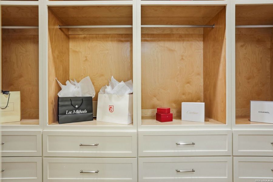 Close-up of interior finishes inside a home in , Terrell Hills (Image 46).