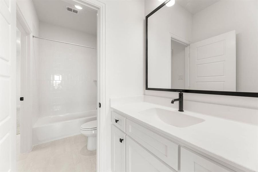 2604 Cayenne-Bathroom-2 2604 Cayenne-Bathroom-2