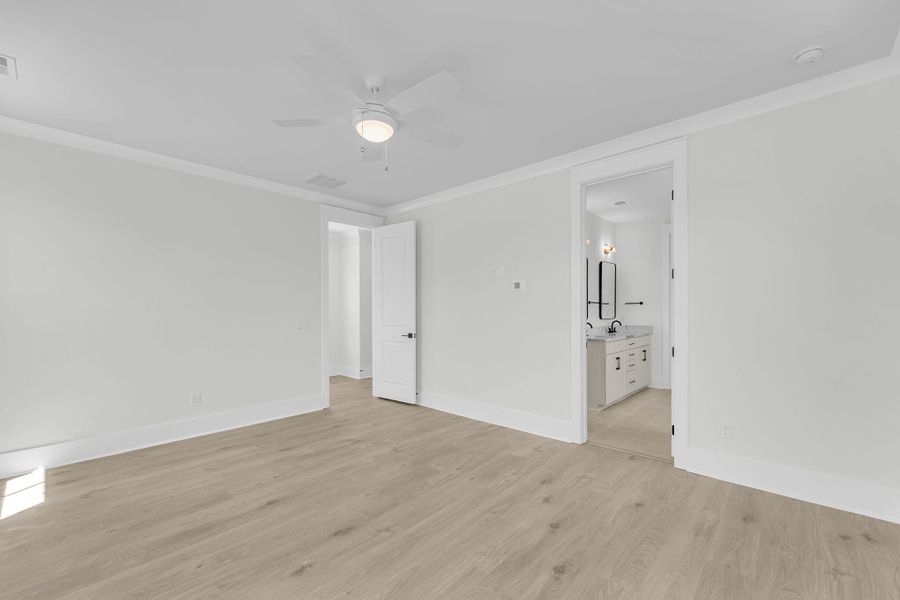 Spacious, unfurnished interior of a new home in Miller's Crossing, Johns Island (Image 40). Spacious, unfurnished interior of a new home in Miller's Crossing, Johns Island (Image 40).