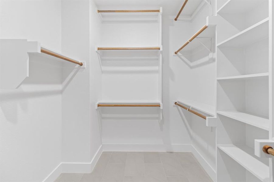 Spacious, unfurnished interior of a new home in , Fort Worth (Image 34).
