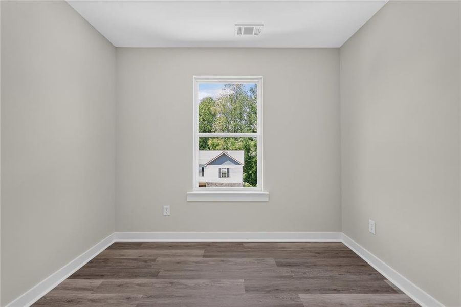 Spacious, unfurnished interior of a new home in , Gainesville (Image 41).