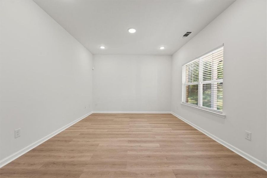 Spacious, unfurnished interior of a new home in , Hampton (Image 19).
