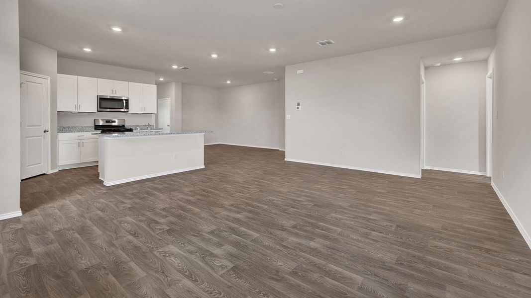 Spacious, unfurnished interior of a new home in Bollinger, Maxwell (Image 17). Spacious, unfurnished interior of a new home in Bollinger, Maxwell (Image 17).
