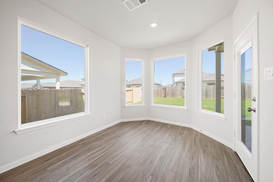 Spacious, unfurnished interior of a new home in Bluestem, Brookshire (Image 17).