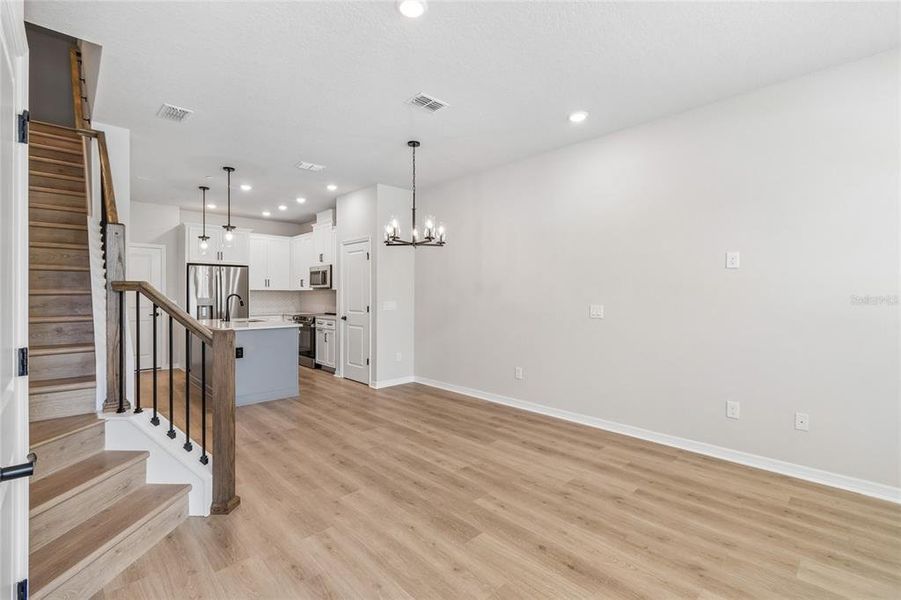 Spacious, unfurnished interior of a new home in , Orlando (Image 16).