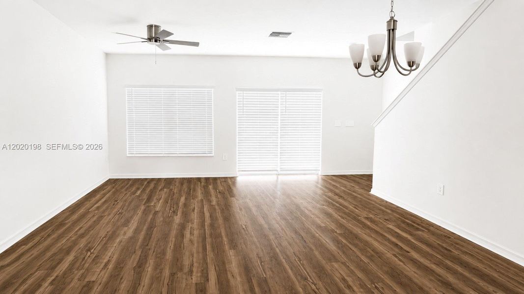 Spacious, unfurnished interior of a new home in , Davenport (Image 3).