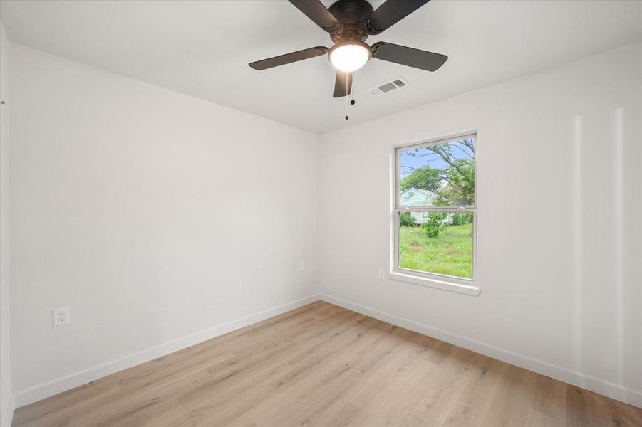Spacious, unfurnished interior of a new home in , Dawson (Image 15).