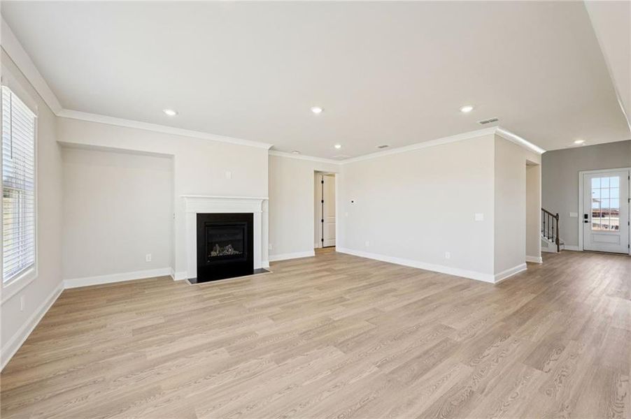Spacious, unfurnished interior of a new home in River Pointe, Monroe (Image 22).