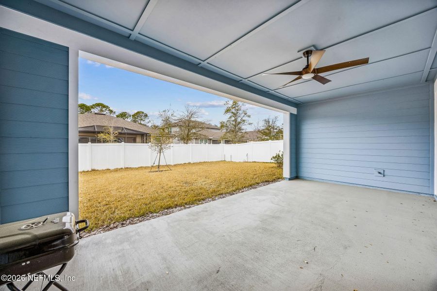 Exterior details and patio area of a home in Wingate Landing, Jacksonville (Image 3).