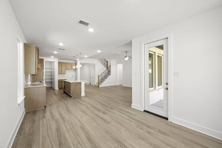 Spacious, unfurnished interior of a new home in Bridgewater, Midlothian (Image 24).