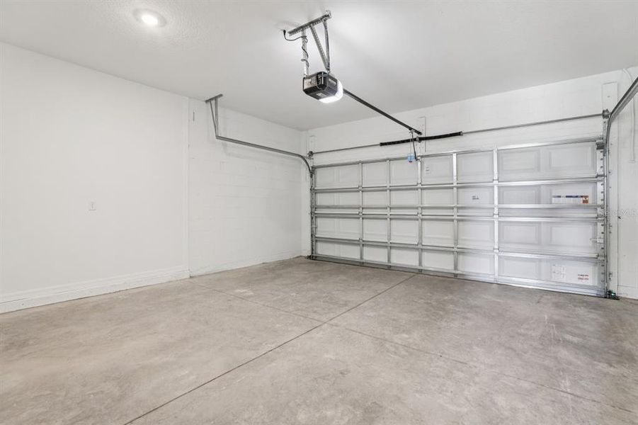 Spacious, unfurnished interior of a new home in Tyson Reserve, St. Cloud (Image 43). Spacious, unfurnished interior of a new home in Tyson Reserve, St. Cloud (Image 43).