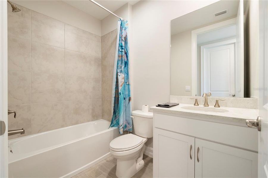 Furnished interior view inside a new home in , Punta Gorda (Image 12). Furnished interior view inside a new home in , Punta Gorda (Image 12).