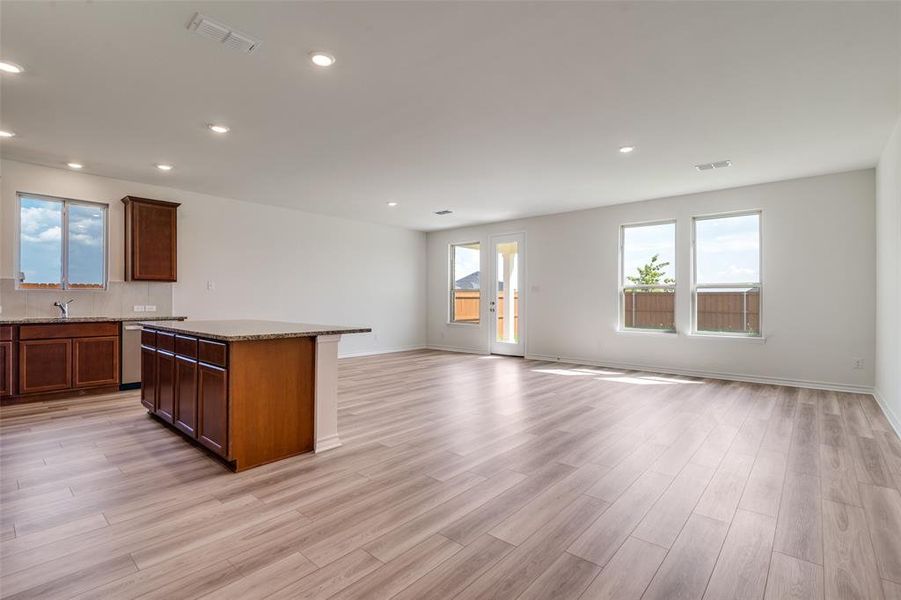 Spacious, unfurnished interior of a new home in Heartland Signature, Crandall (Image 18). Spacious, unfurnished interior of a new home in Heartland Signature, Crandall (Image 18).