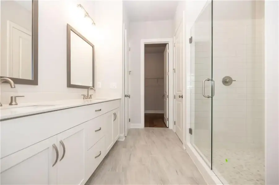 Furnished interior view inside a new home in Aberdeen, Hoschton (Image 45).
