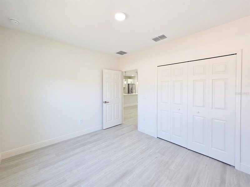 Spacious, unfurnished interior of a new home in , Deland (Image 29).