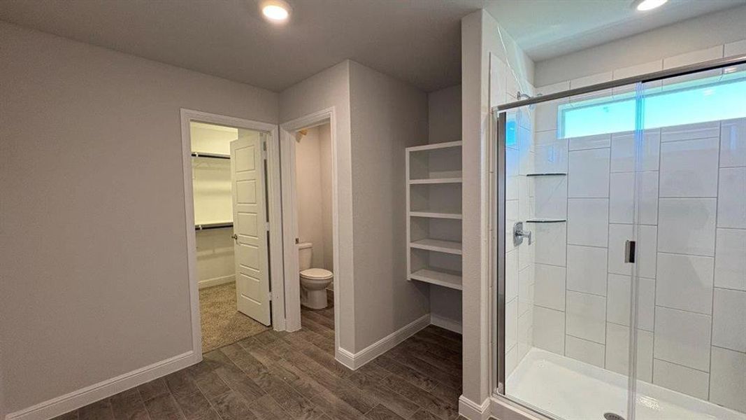 Furnished interior view inside a new home in Sandstone Estates, Granbury (Image 9).