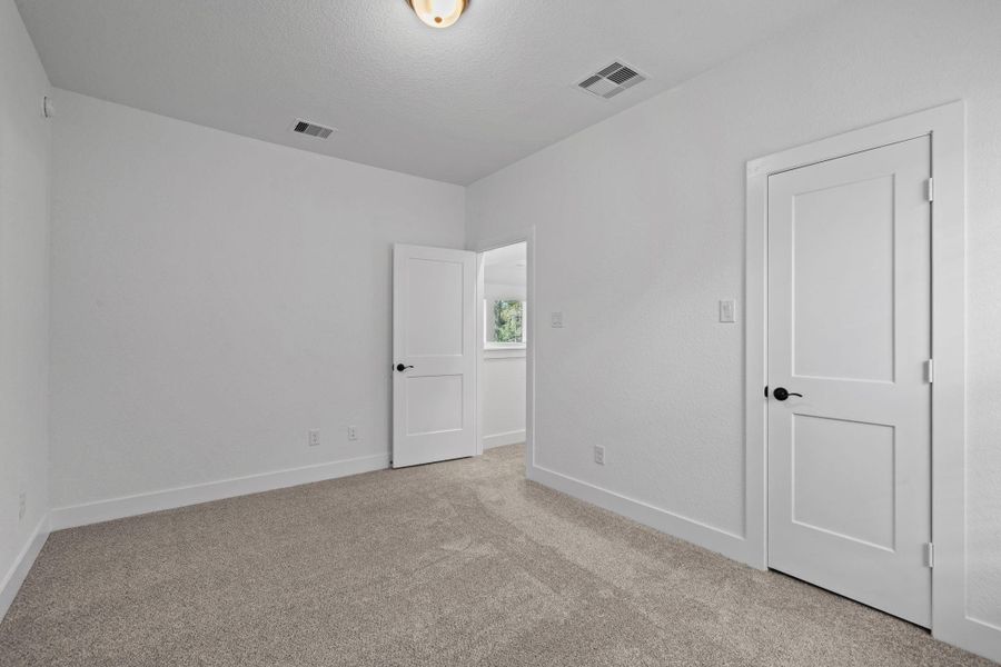 Spacious, unfurnished interior of a new home in The Woodlands Hills, Willis (Image 24).