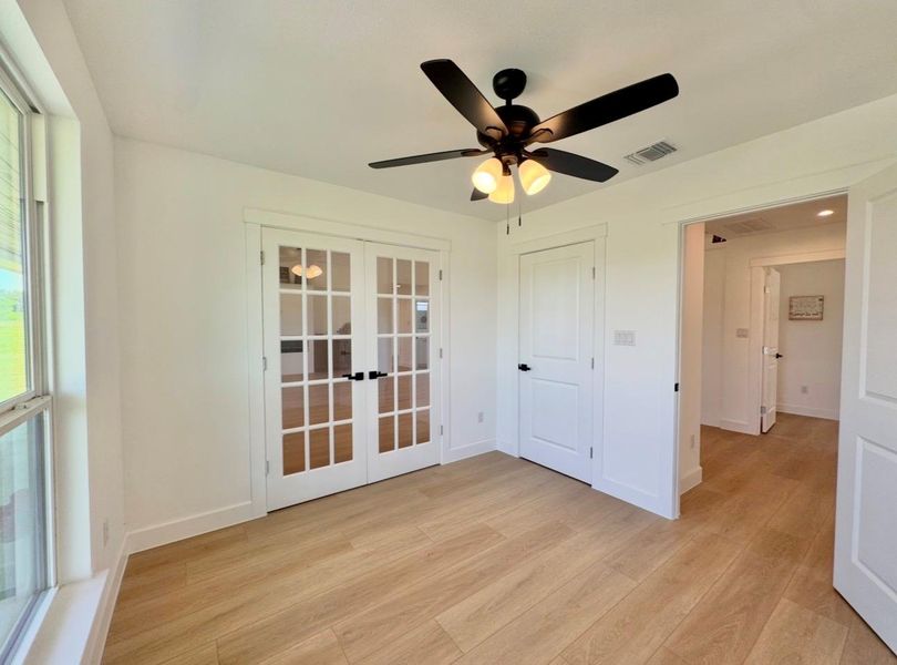 Spacious, unfurnished interior of a new home in , Lexington (Image 30).