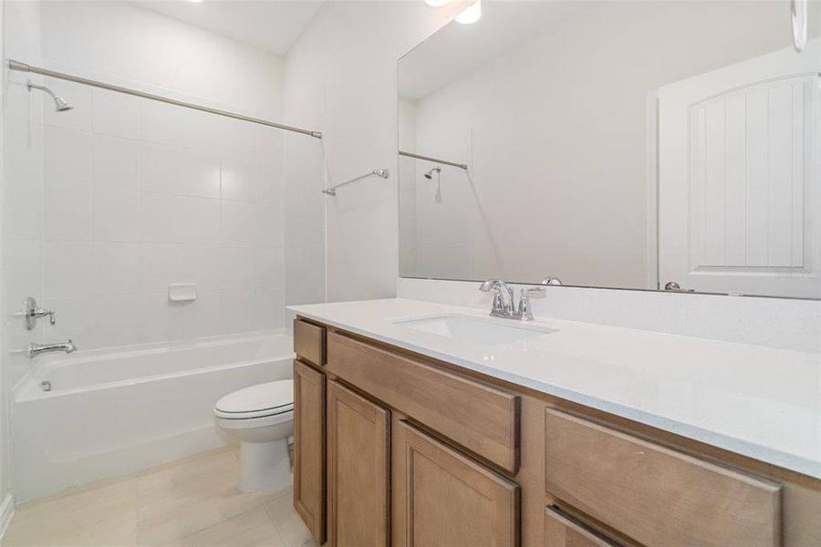 Furnished interior view inside a new home in , Clermont (Image 18).