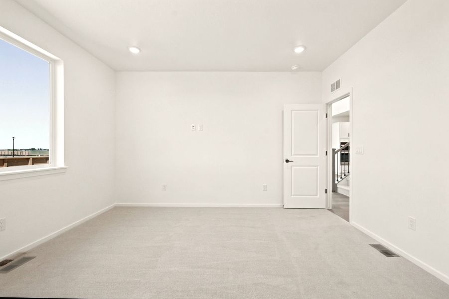 Spacious, unfurnished interior of a new home in Cordovan, Longmont (Image 13). Spacious, unfurnished interior of a new home in Cordovan, Longmont (Image 13).