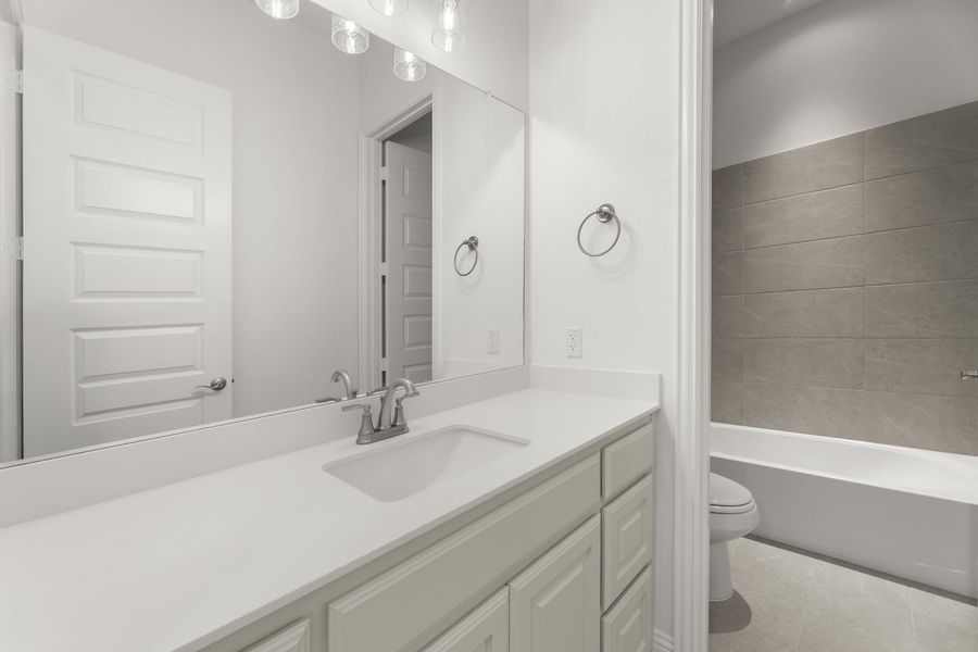 Representative furnished interior of a home built from the Del Rio by Windsor Homes in Anna Town Square, Anna (Image 13).