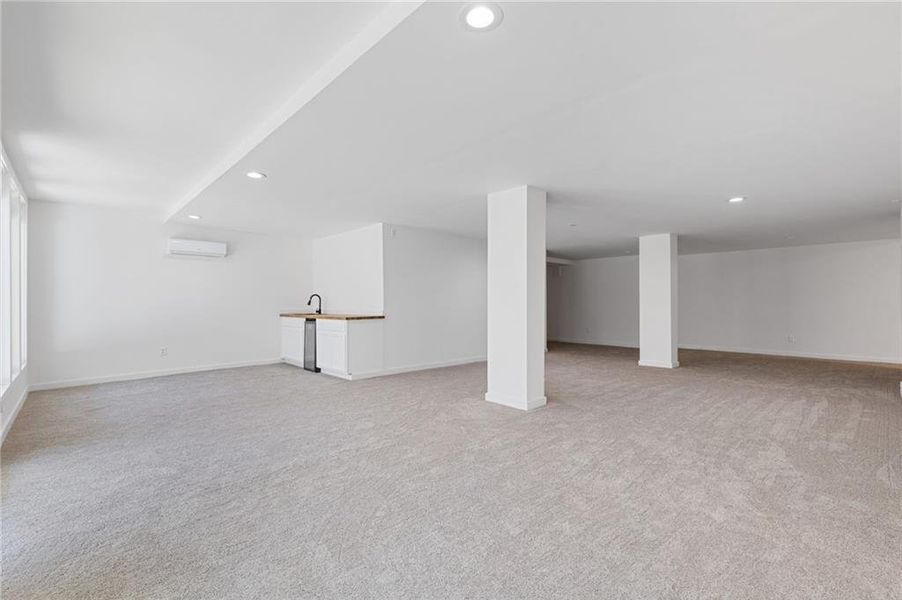 Spacious, unfurnished interior of a new home in , Gainesville (Image 57).