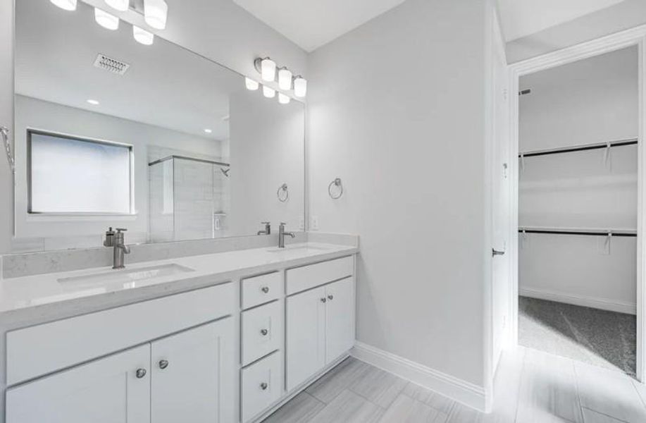 137 South Oak Drive - Ready Now!