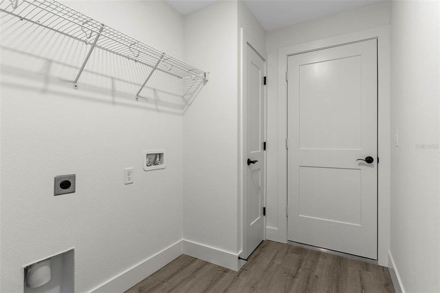 Spacious, unfurnished interior of a new home in , Brooksville (Image 15).