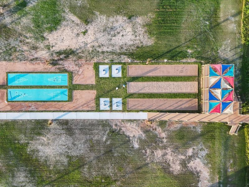 Shuffleboard, bocce ball, cornhole, and a shaded pavilion—perfect for morning coffee, a competitive match, or evening cocktails. These exclusive-use amenities make Seahorse Estates feel like your own private beach club, open year-round.