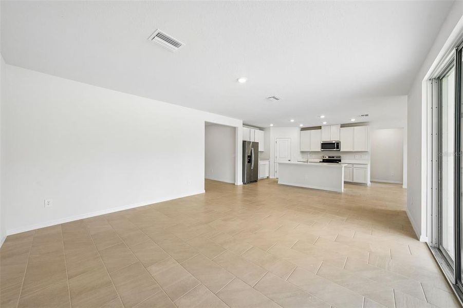 Spacious, unfurnished interior of a new home in Pine Ridge Meadows, Hudson (Image 46).