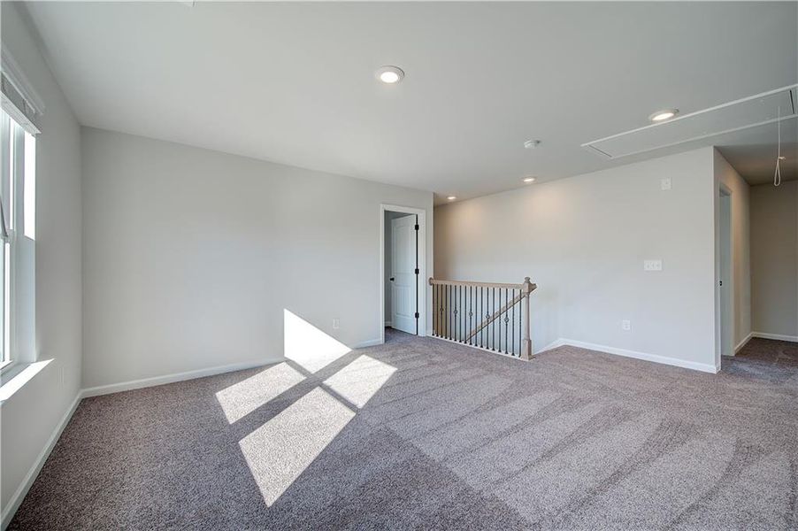 Spacious, unfurnished interior of a new home in Kingston, Locust Grove (Image 11).