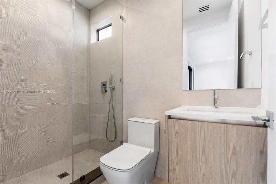 Furnished interior view inside a new home in , Miami (Image 5).