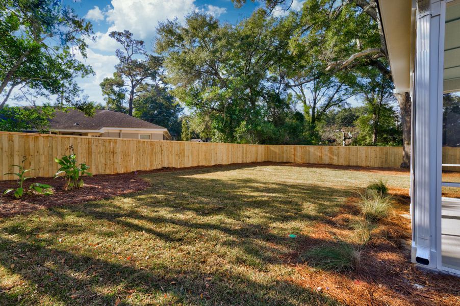Exterior details and patio area of a home in , Charleston (Image 21).