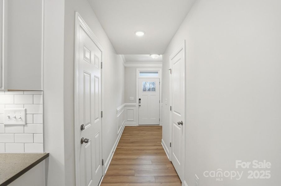 Spacious, unfurnished interior of a new home in Harrisburg Village, Harrisburg (Image 18).