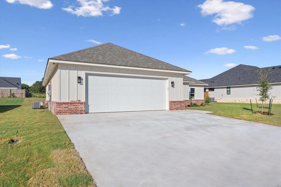 Image 28 of a home in .