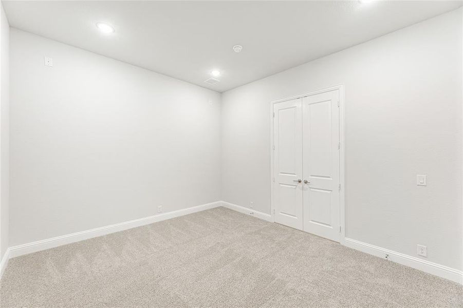 Spacious, unfurnished interior of a new home in Somerset Classic 70s & 80s, Mansfield (Image 24). Spacious, unfurnished interior of a new home in Somerset Classic 70s & 80s, Mansfield (Image 24).