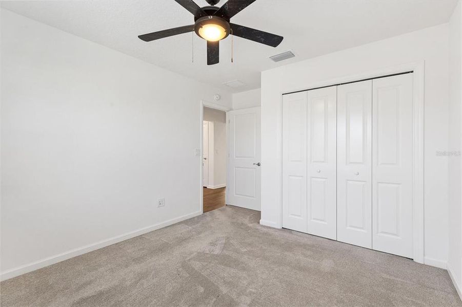 Spacious, unfurnished interior of a new home in , The Villages (Image 30).