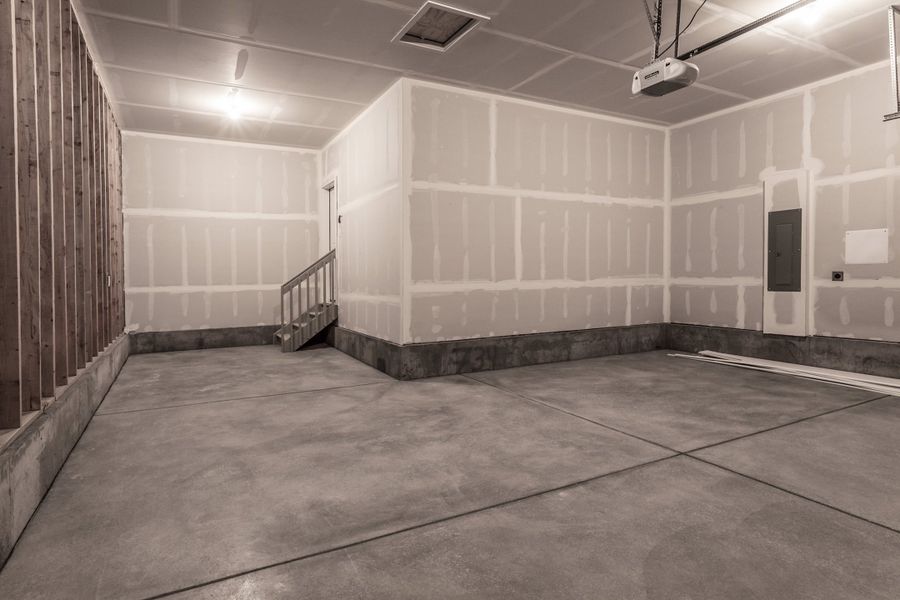 Spacious, unfurnished interior of a new home in Prairie Song, Windsor (Image 34). Spacious, unfurnished interior of a new home in Prairie Song, Windsor (Image 34).