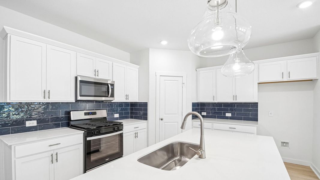 Furnished interior view inside a new home in Rosenbusch Ranch, Leander (Image 8).