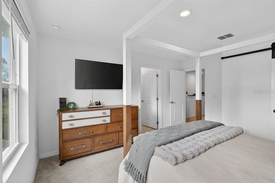 Furnished interior view inside a new home in , Edgewater (Image 28).