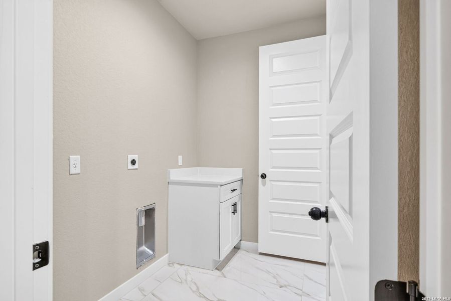 Image 41 of a home in .
