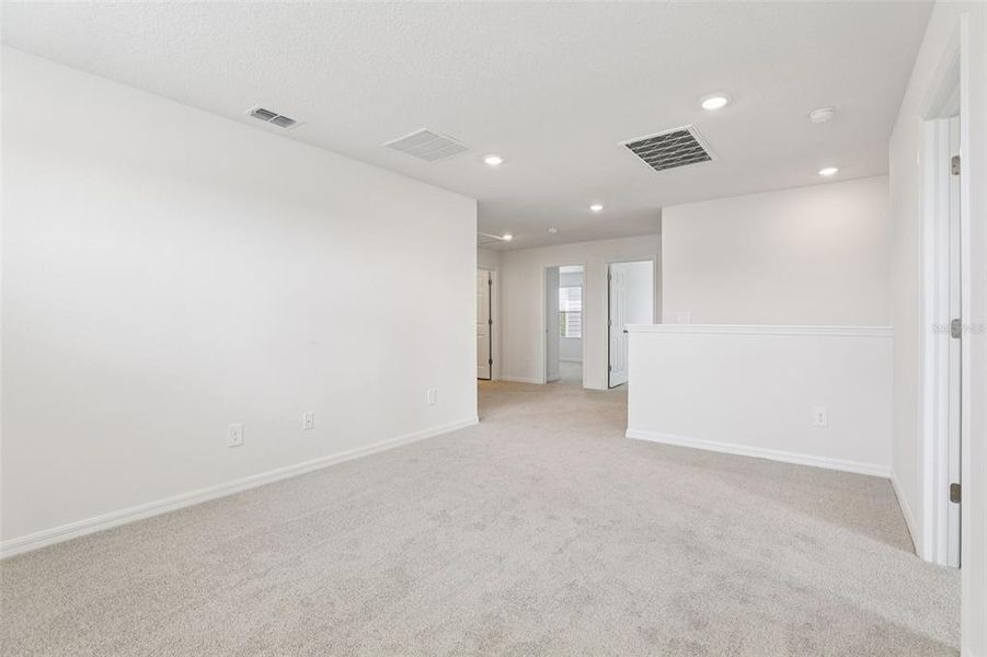 Spacious, unfurnished interior of a new home in The Meadow at Crossprairie, St. Cloud (Image 30).