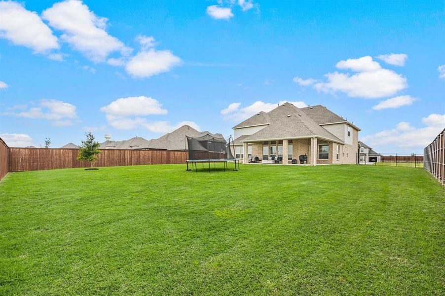 Exterior details and patio area of a home in , Haslet (Image 22).