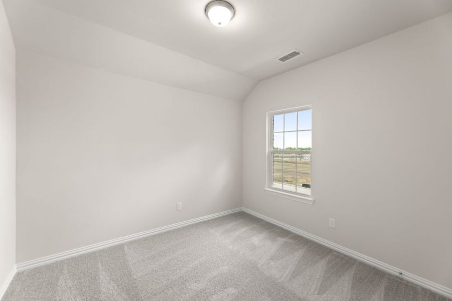 Spacious, unfurnished interior of a new home in Creekside, Royse City (Image 41).