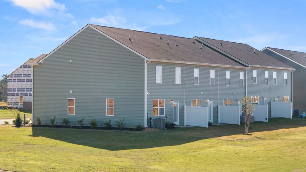 Image 49 of a home in Weatherstone.