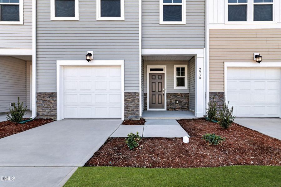 SUN_EverleeTownhomes_Pic_CarsonII-30