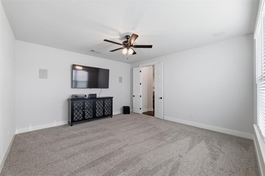 Spacious, unfurnished interior of a new home in , Waxahachie (Image 22). Spacious, unfurnished interior of a new home in , Waxahachie (Image 22).