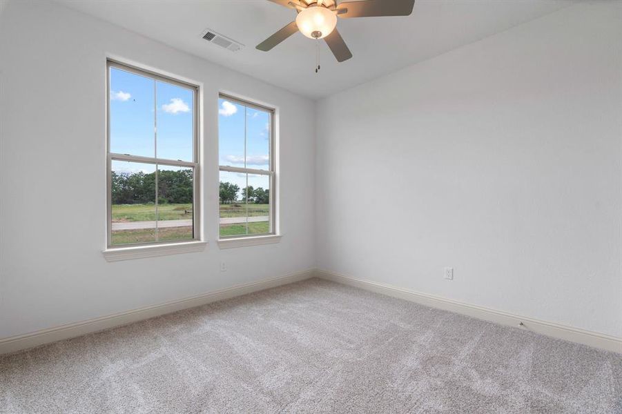 Spacious, unfurnished interior of a new home in , Paradise (Image 18).