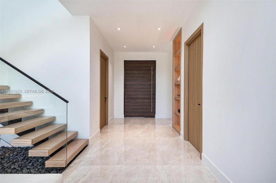 Spacious, unfurnished interior of a new home in , Miami (Image 19).