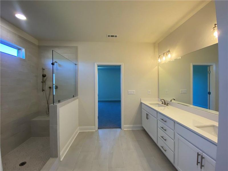 Furnished interior view inside a new home in , Jefferson (Image 16).